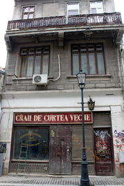 rezumat bis