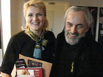 Andreea Paul (Vass) cu Ion Barbu la premiile anuale Ion D. Sârbu