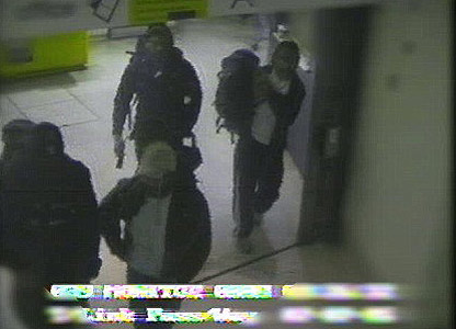 Imaginea video a celor patru atentatori de la 7/7 este contestată de conspiraționiști