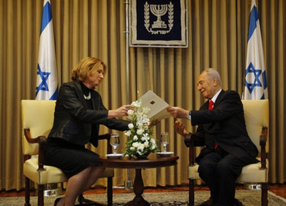 Tzipi Livni i-a cerut președintelui Shimon Peres să convoace alegeri anticipate