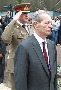 Regele Mihai a fost insotit la inaugurare de Principele Radu